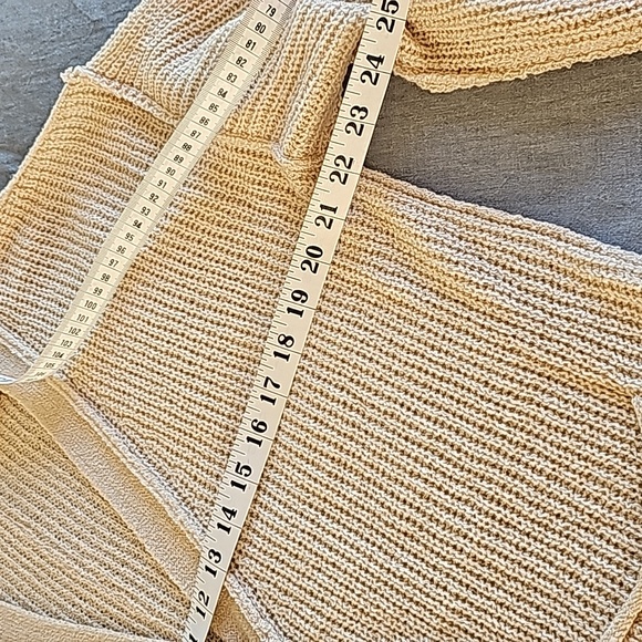 EUC Oversized Soft Tan Cardigan size S/M - Picture 7 of 13